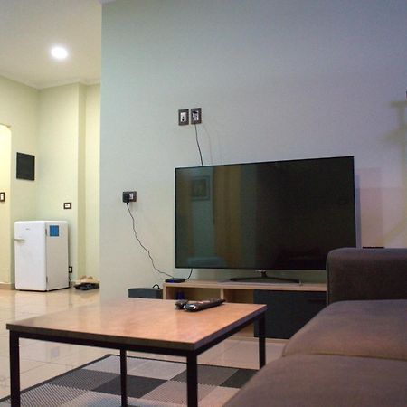The Prism Apartment Тирана Екстер'єр фото
