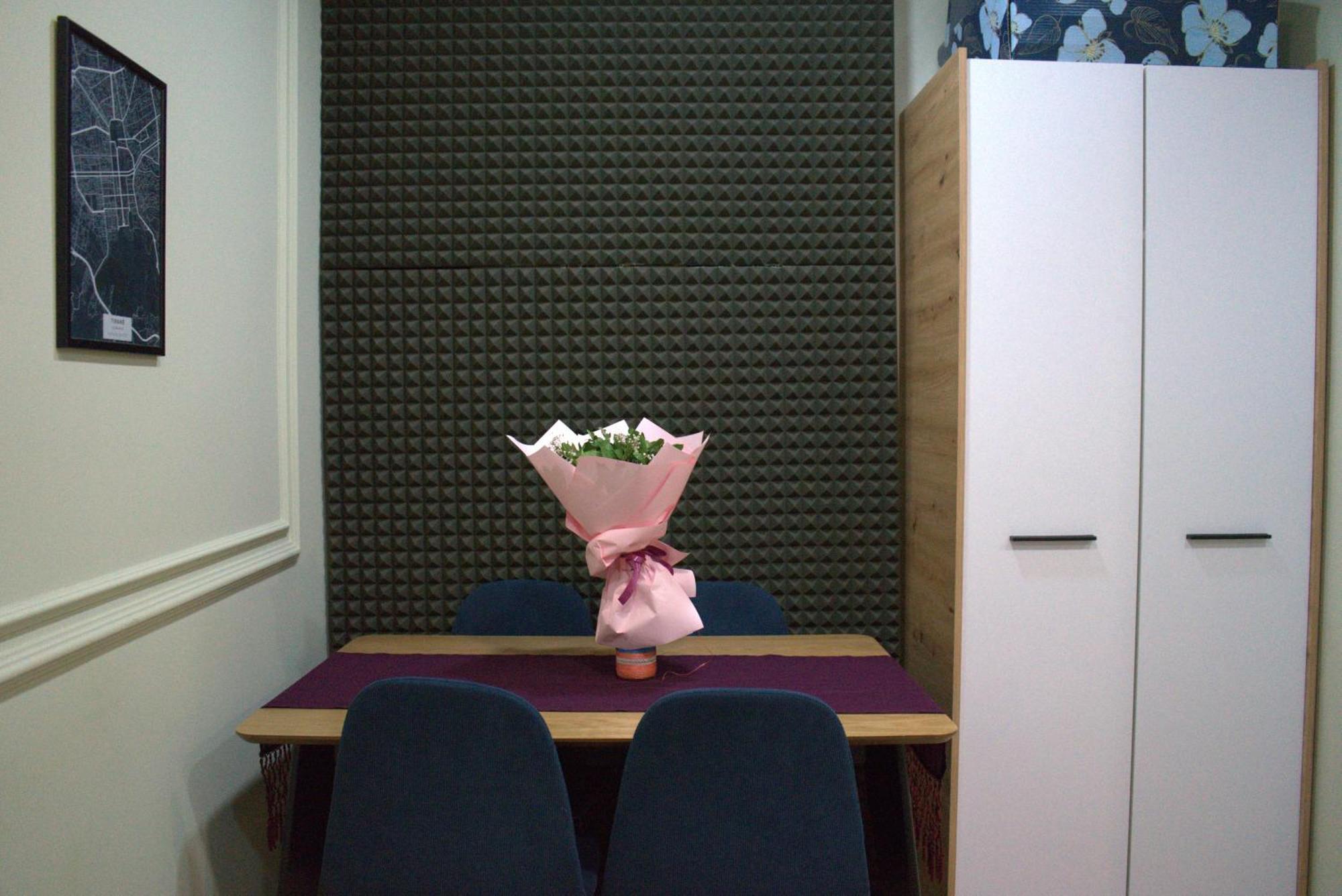 The Prism Apartment Тирана Екстер'єр фото